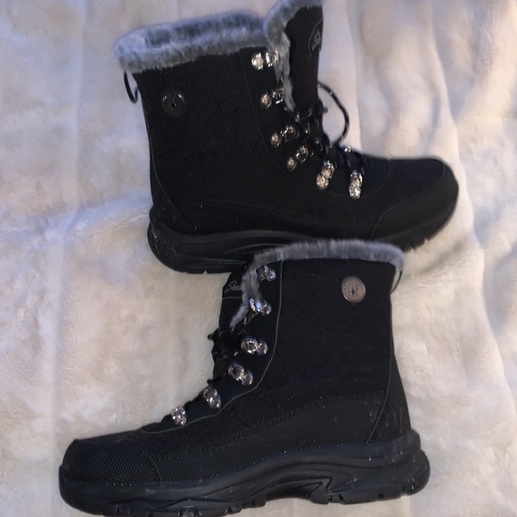 Sketchers Winter boots - Picture 5 of 8